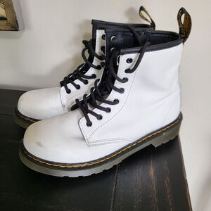Dr. Martens White Delaney 1460J Size 5 L